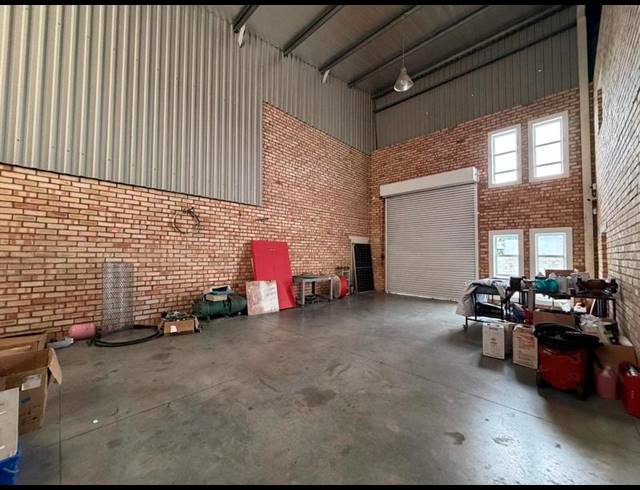 BUSINESS PROPERTY TO RENT IN NEWTON PARK